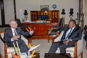 President Uhuru Kenyatta with US Ambassador Robert Godec